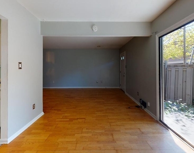 3836 Miramonte Place - Photo Thumbnail 9