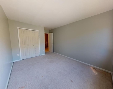 3836 Miramonte Place - Photo Thumbnail 17