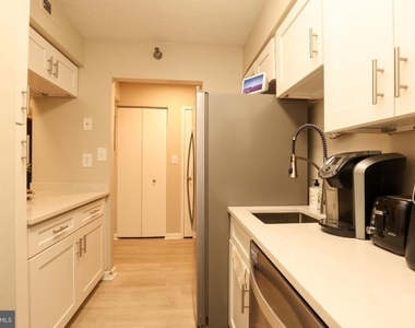 1808 Old Meadow Road - Photo Thumbnail 6