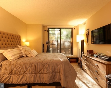 1808 Old Meadow Road - Photo Thumbnail 13