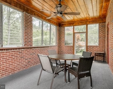 124 Longstreet Avenue - Photo Thumbnail 8