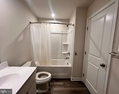 7236 Potomac Terrace - Photo Thumbnail 14