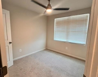 7236 Potomac Terrace - Photo Thumbnail 18