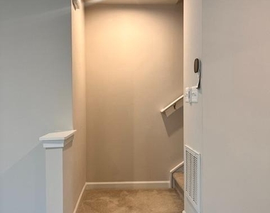 7236 Potomac Terrace - Photo Thumbnail 8