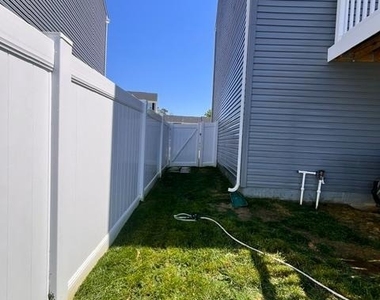 7236 Potomac Terrace - Photo Thumbnail 23