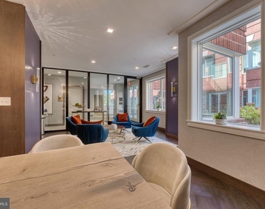 635 Slaters Lane - Photo Thumbnail 35