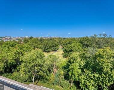 635 Slaters Lane - Photo Thumbnail 23