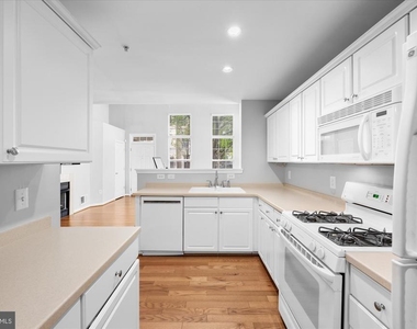 4910 Barbour Drive - Photo Thumbnail 8
