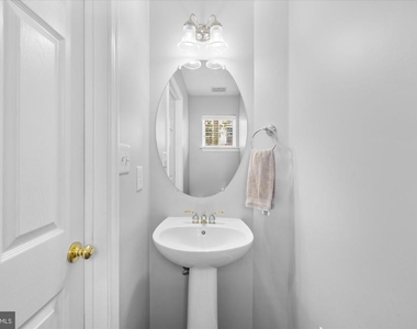 4910 Barbour Drive - Photo Thumbnail 14