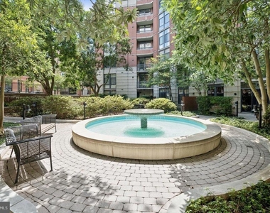 1021 Garfield Street N - Photo Thumbnail 1