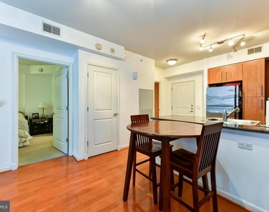 1021 Garfield Street N - Photo Thumbnail 10