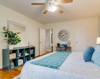 1200 S Arlington Ridge Road - Photo Thumbnail 12