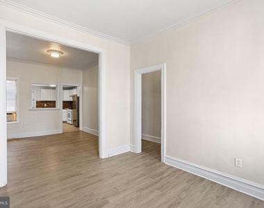 2420 W Jefferson Street - Photo Thumbnail 1