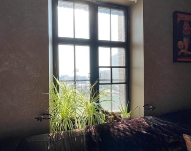 1601 Spring Garden Street - Photo Thumbnail 1