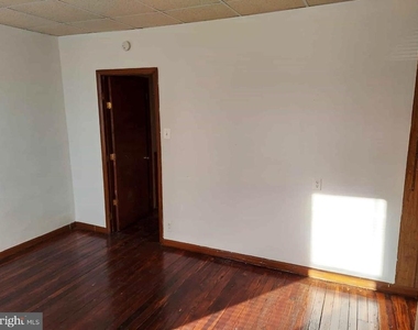 659 E Clearfield Street - Photo Thumbnail 4
