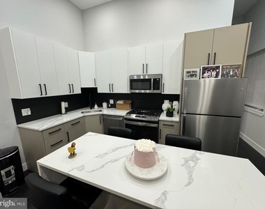1324 N 5th Street - Photo Thumbnail 8