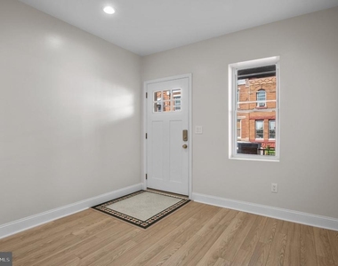 1529 N 28th Street - Photo Thumbnail 3