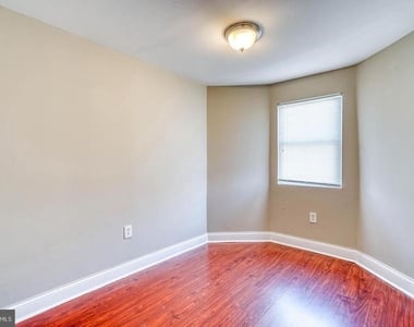 721 Hoffman Street - Photo Thumbnail 10