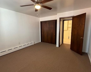 1604 S Clarion Street - Photo Thumbnail 12