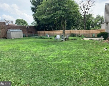 465 Cinnaminson Street - Photo Thumbnail 14