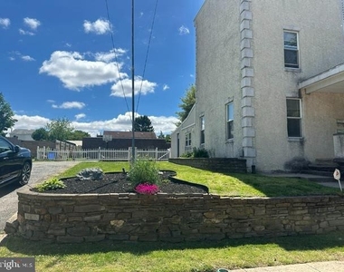 465 Cinnaminson Street - Photo Thumbnail 1