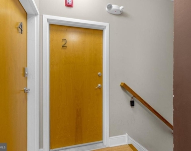 530 W Girard Avenue - Photo Thumbnail 15