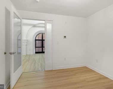2321 Fitzwater Street - Photo Thumbnail 12