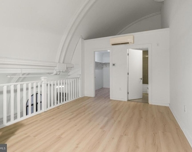 2321 Fitzwater Street - Photo Thumbnail 17
