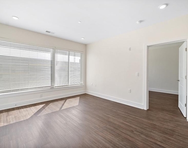 1148 N 2nd Street - Photo Thumbnail 11