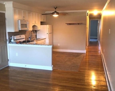 9317 Cottage - Photo Thumbnail 2
