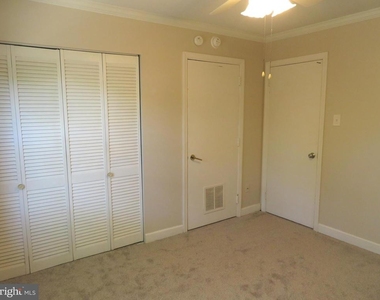 126 Berwick Place - Photo Thumbnail 18