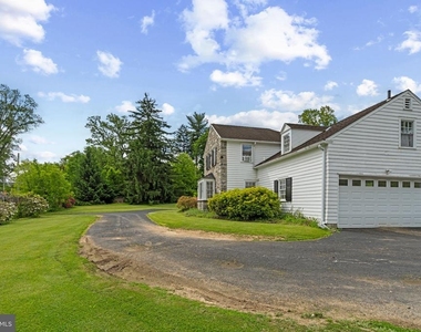 504 Conshohocken State Road - Photo Thumbnail 7