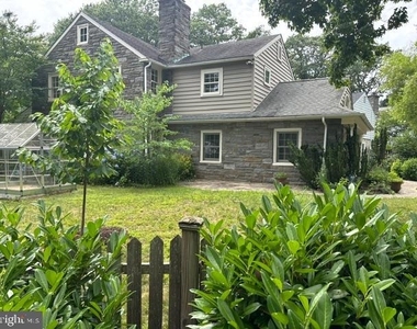 471 Athens Avenue - Photo Thumbnail 38