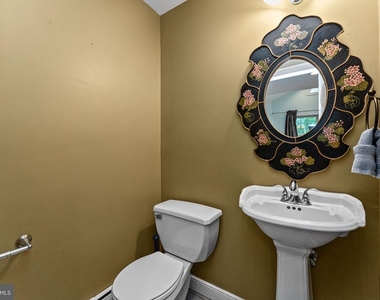 471 Athens Avenue - Photo Thumbnail 10