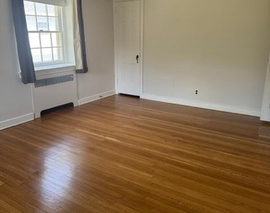 471 Athens Avenue - Photo Thumbnail 34