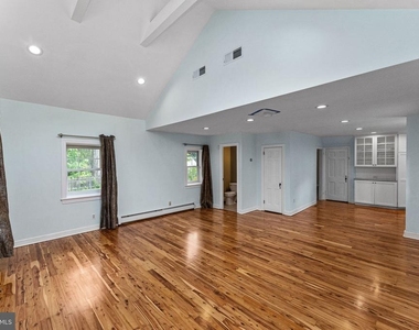 471 Athens Avenue - Photo Thumbnail 3