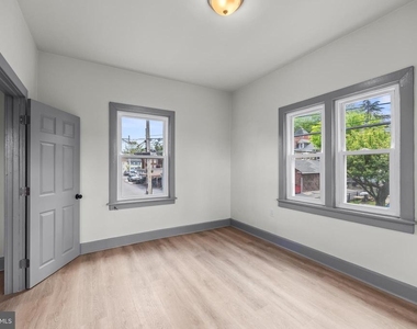 531 Walton Street - Photo Thumbnail 15