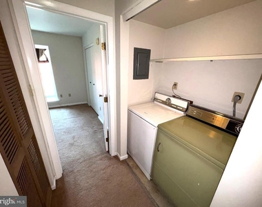 491 Church Avenue - Photo Thumbnail 10