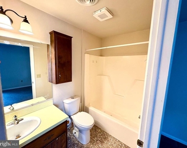 491 Church Avenue - Photo Thumbnail 1