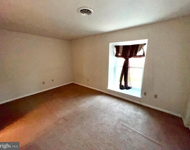 491 Church Avenue - Photo Thumbnail 7