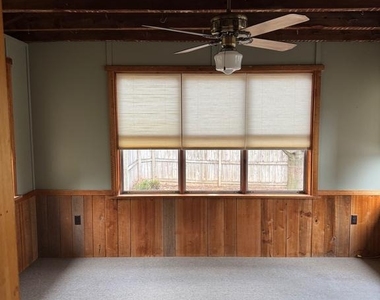 1009 Dry Wells Road - Photo Thumbnail 13