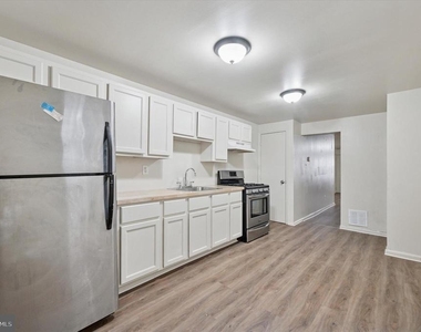 1016 Potter Street - Photo Thumbnail 8