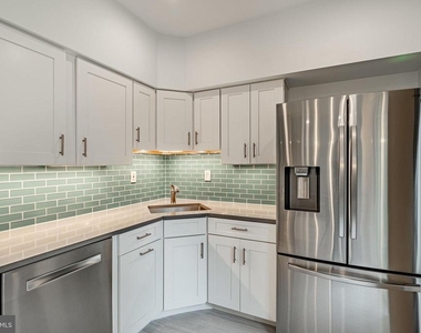 9 Oak Leaf Lane - Photo Thumbnail 8