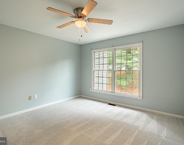 9 Oak Leaf Lane - Photo Thumbnail 27