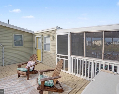 1022 South Green Street - Photo Thumbnail 7