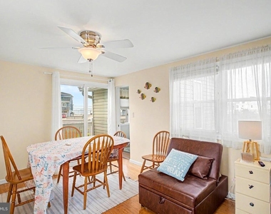 1022 South Green Street - Photo Thumbnail 11