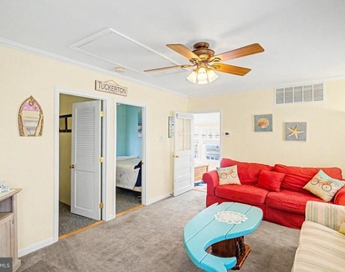 1022 South Green Street - Photo Thumbnail 23