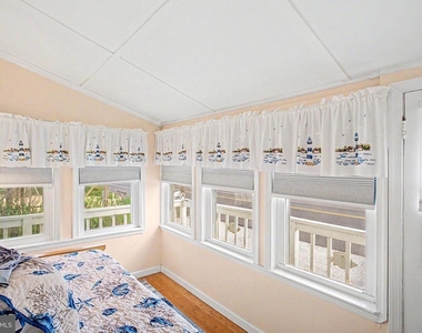 1022 South Green Street - Photo Thumbnail 29
