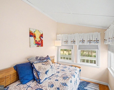 1022 South Green Street - Photo Thumbnail 30
