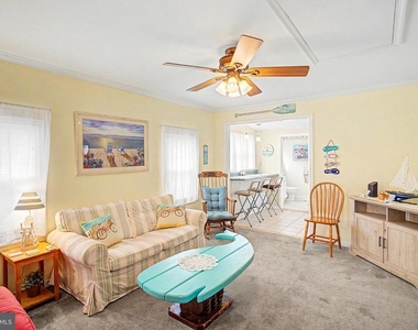 1022 South Green Street - Photo Thumbnail 25